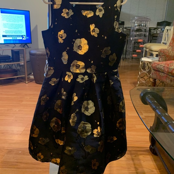 TRIXXI GIRL - Picture 2 of 9